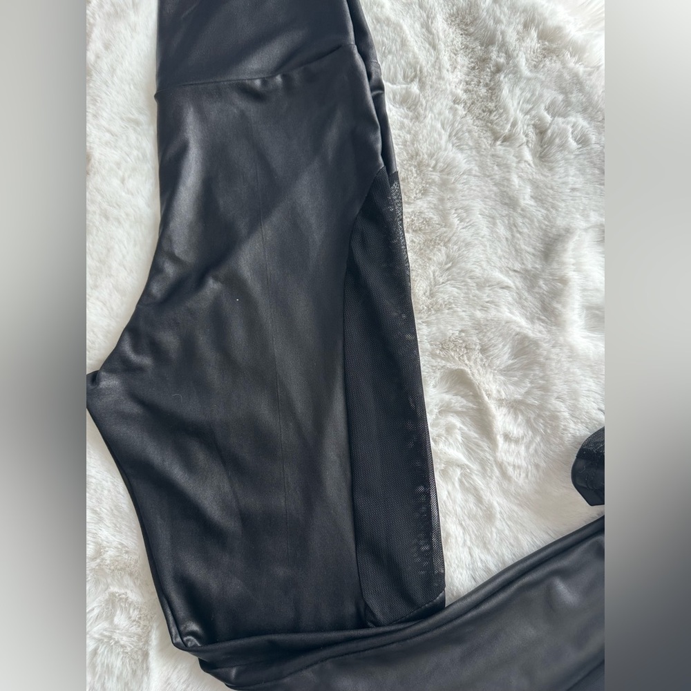 CEMI CERI legging black color size S, used as new